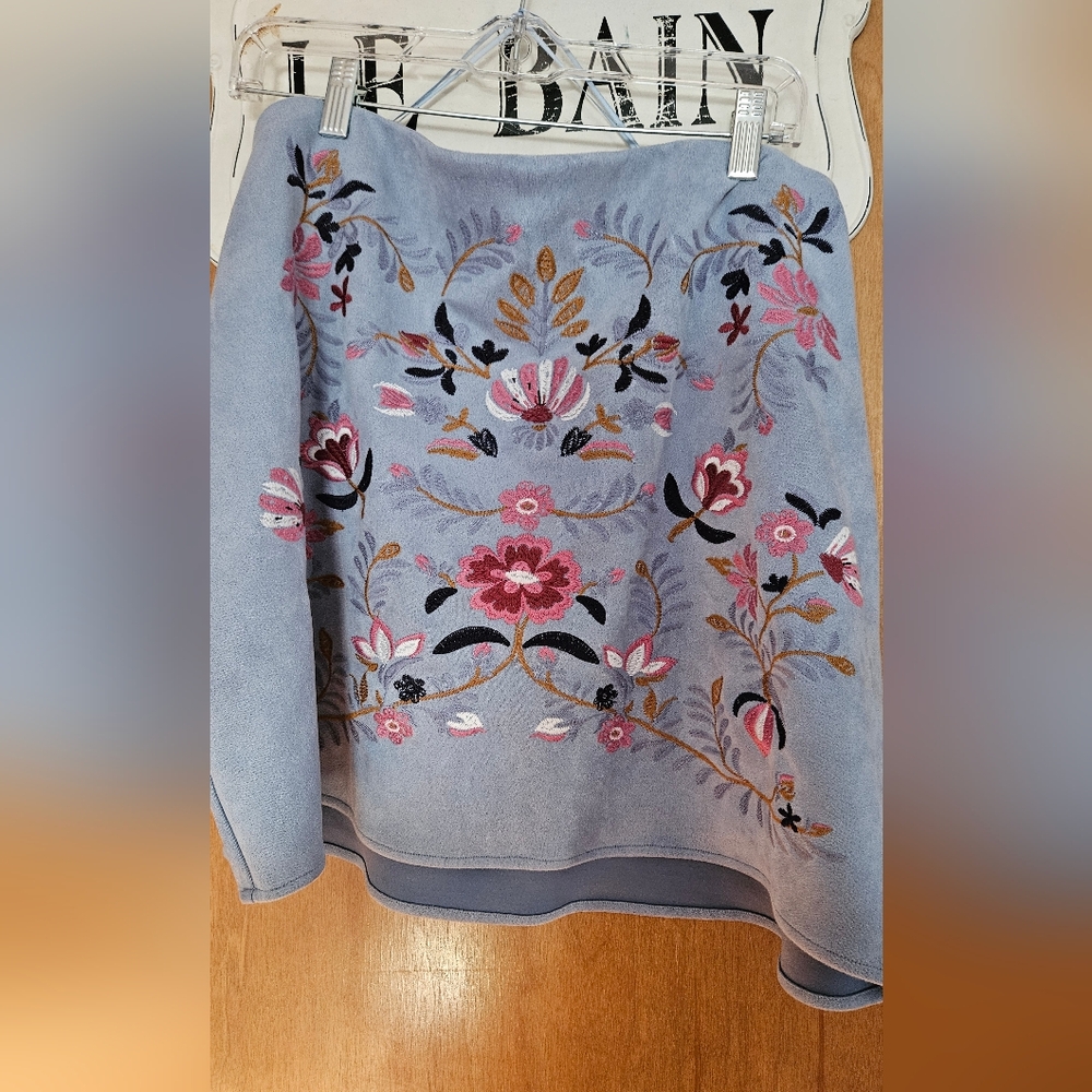 ARULA Light Blue Embroidered Pencil Skirt